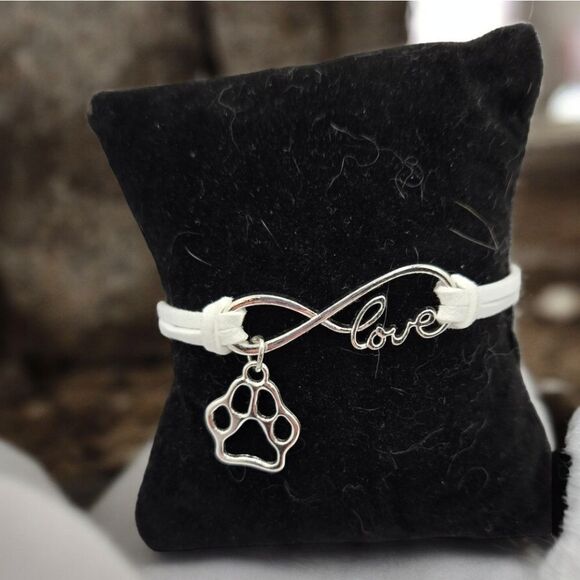 Paw Print 🐾 Dog Mom 🐾 Cat Lady Pet Lover Charm Bracelet White Faux Leather NEW - Picture 5 of 5